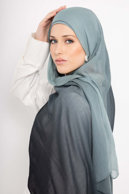 AQUORE ombré hijab